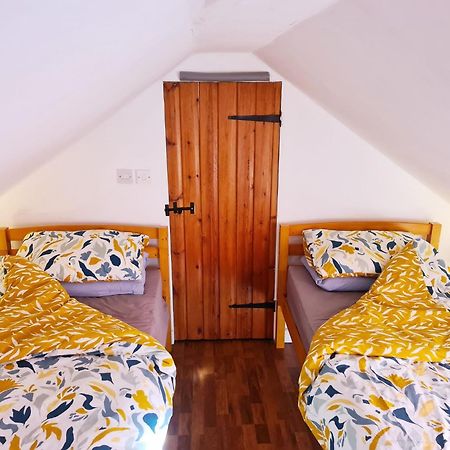 Hikers & Bikers Refuge Bed & Breakfast Ipswich Exterior foto