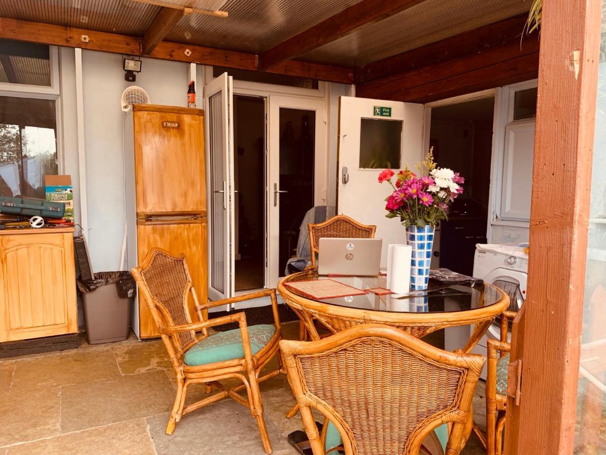 Hikers & Bikers Refuge Bed & Breakfast Ipswich Exterior foto