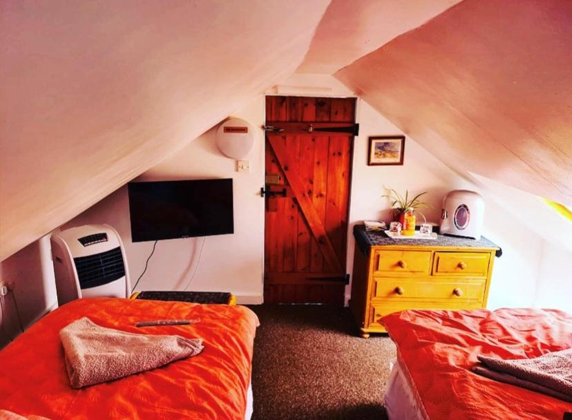 Hikers & Bikers Refuge Bed & Breakfast Ipswich Exterior foto